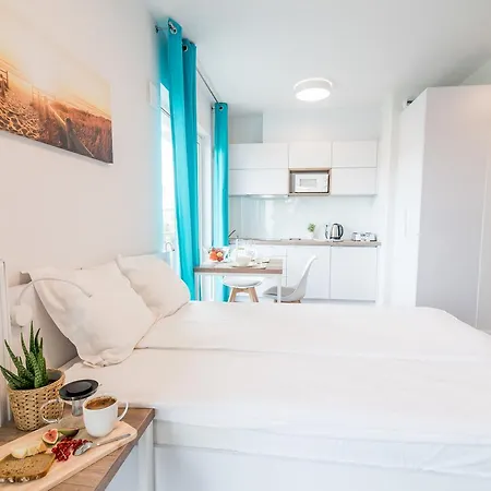 Apartment Invia *
